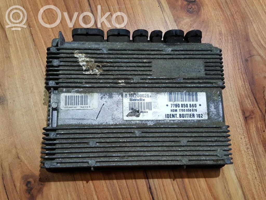 Renault Clio I Engine control unit/module 