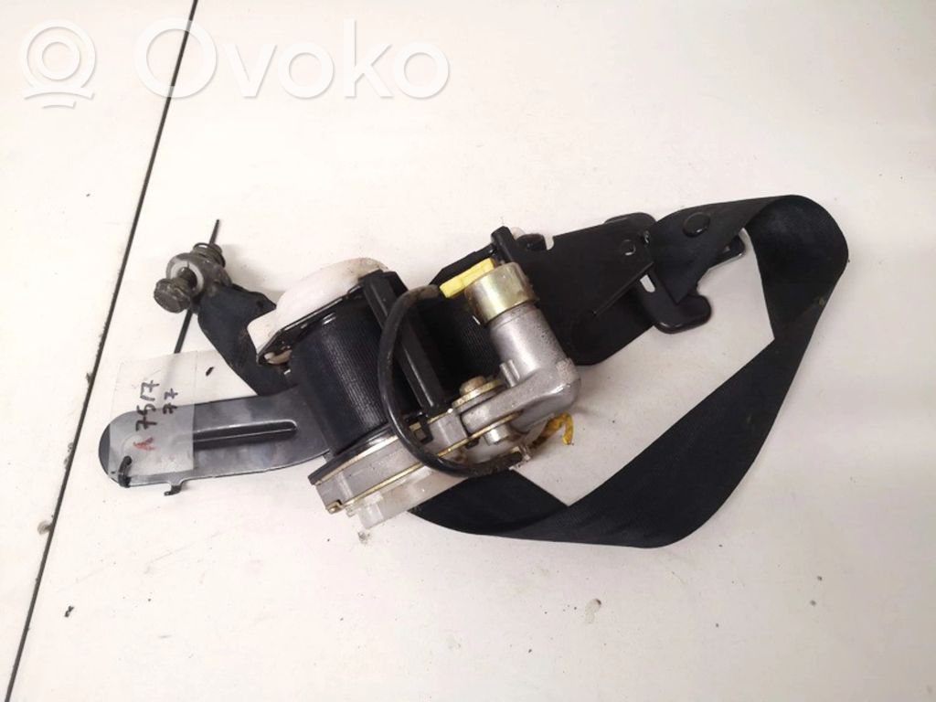 Nissan Almera N16 Cinturón delantero 