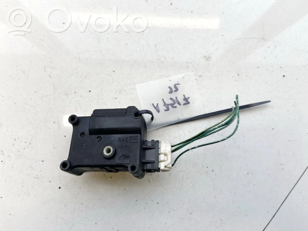 Nissan Almera N16 Silniczek nagrzewnicy 