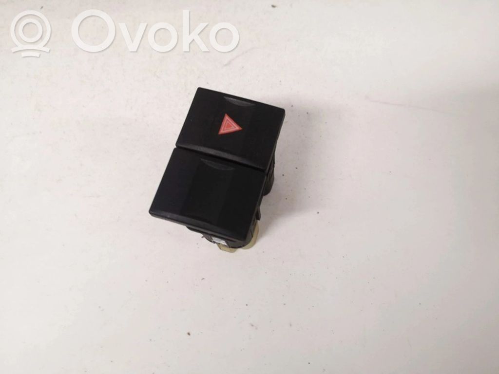 Botón interruptor de luz de peligro   2S7T13A350DA,2S7T13A350DA,2S7T13A350DA,2S7T13A350DA