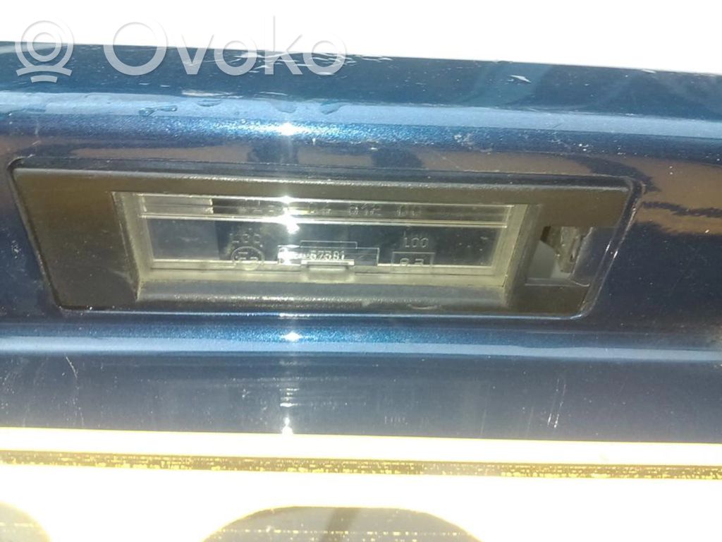 Éclairage de plaque d'immatriculation