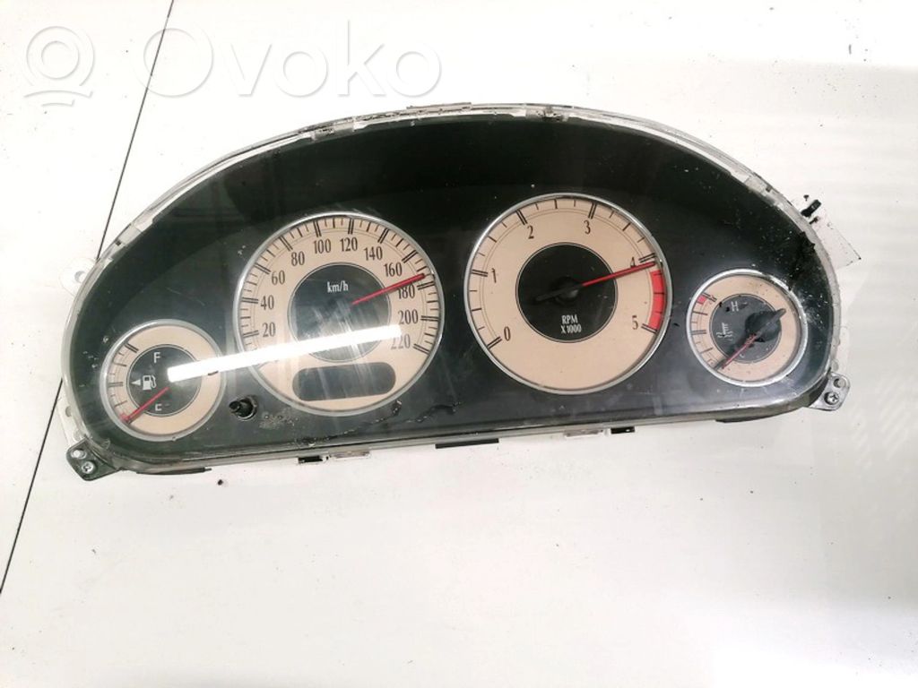 Geschwindigkeitsmesser Cockpit   TN1575107250,TN1575107250,P04685825AH,R825AH,TN1575107250,TN1575107250