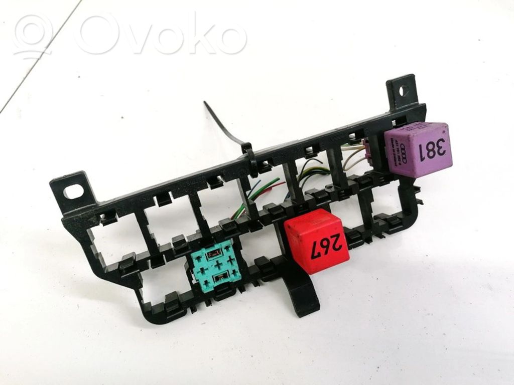 Volkswagen PASSAT B5 Set scatola dei fusibili 