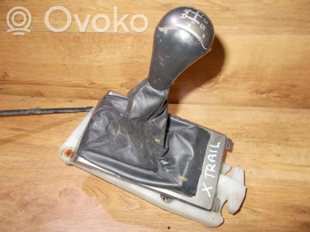 Nissan X-Trail T30 Selector caja de cambios
