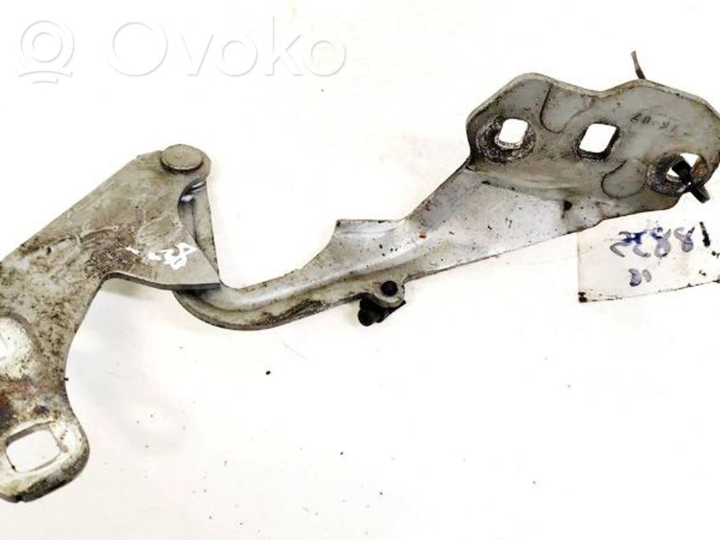Ford Mondeo MK IV Konepellin saranat 
