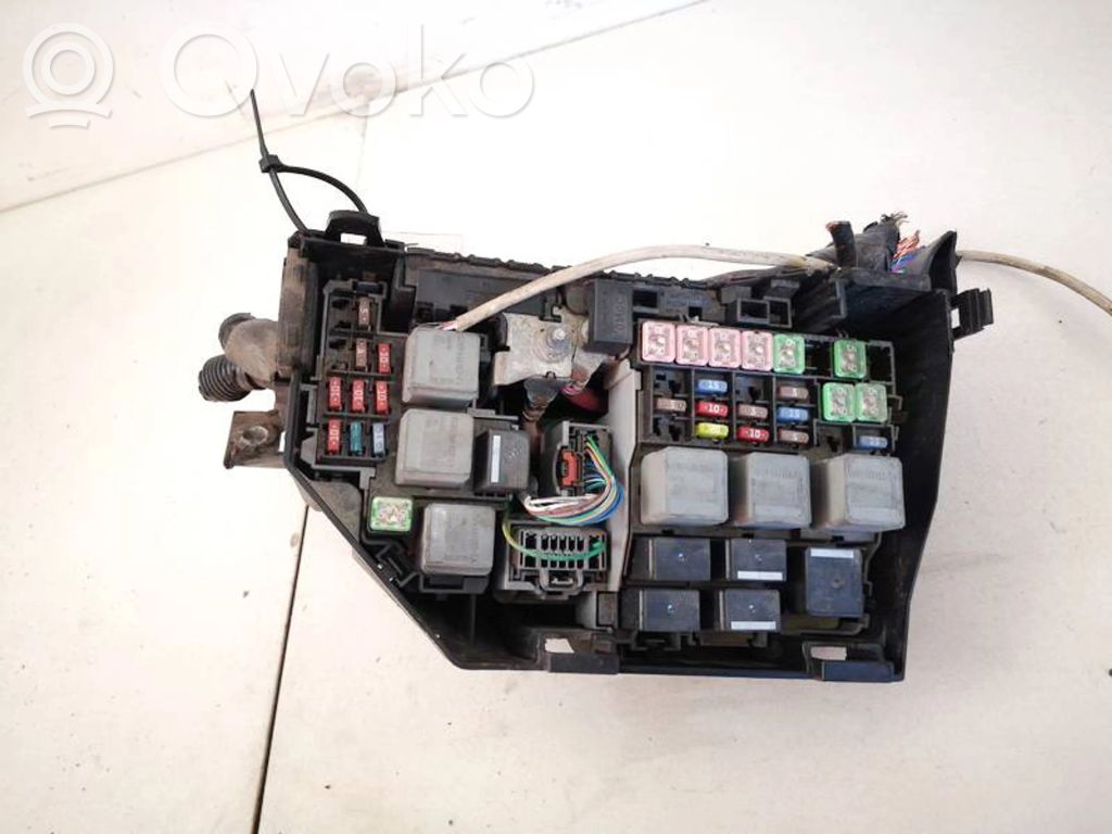 Ford Mondeo MK IV Skrzynka bezpieczników / Komplet 