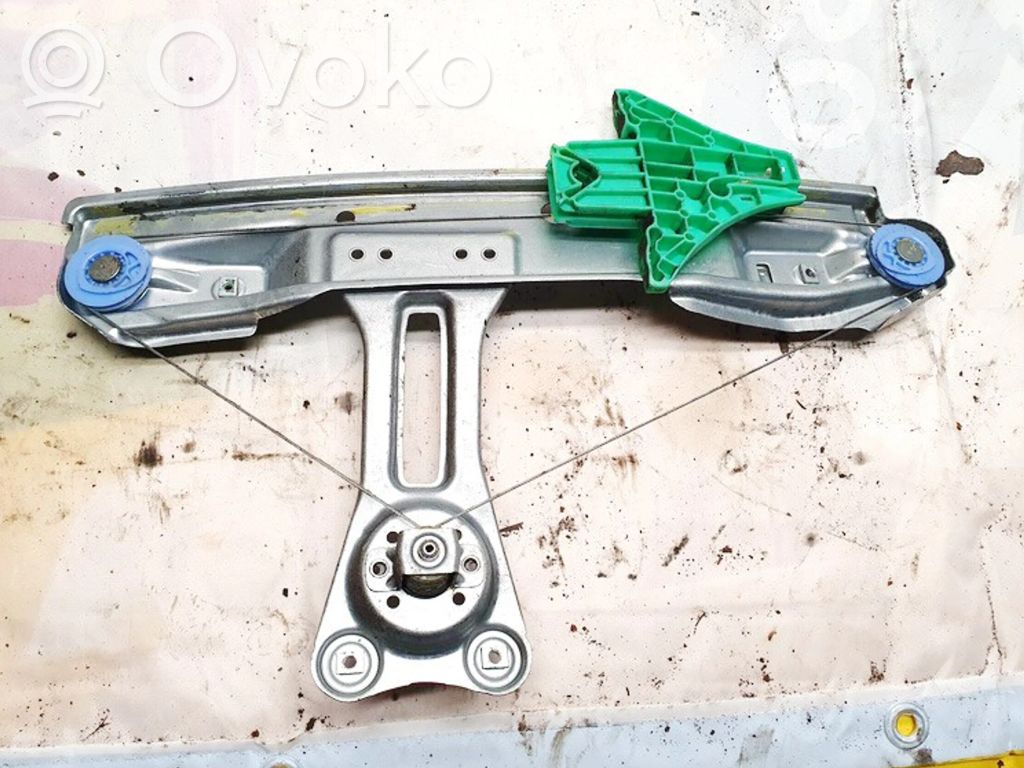 Opel Astra J Regulador con motor de la ventanilla de la puerta corredera 