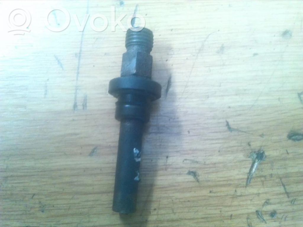 Mercedes-Benz S W126 Injector combustibil 