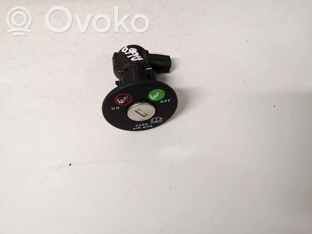 Alfa Romeo 147 Interruttore airbag passeggero on/off 