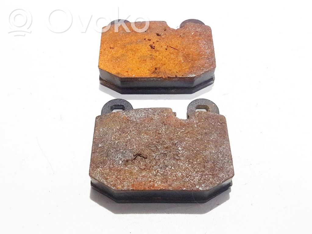 BMW 3 E21 Brake pads (front) 