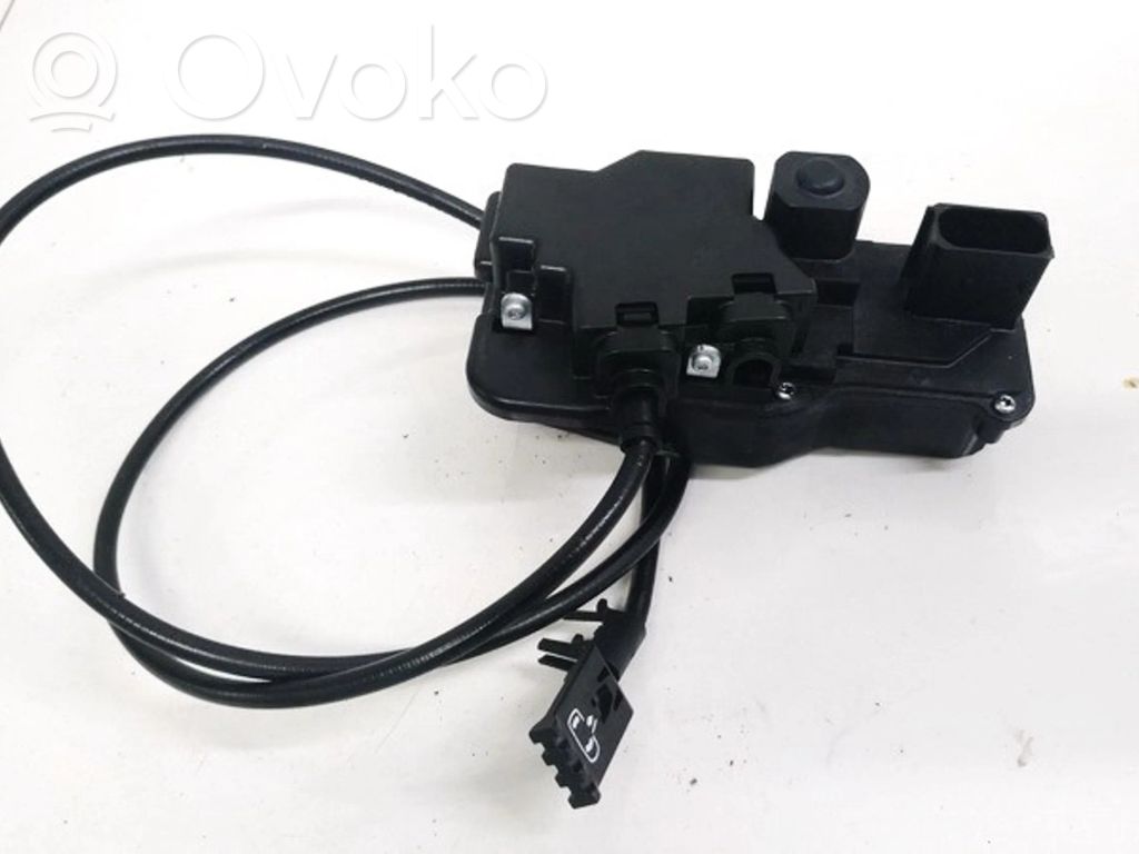 Rear door lock