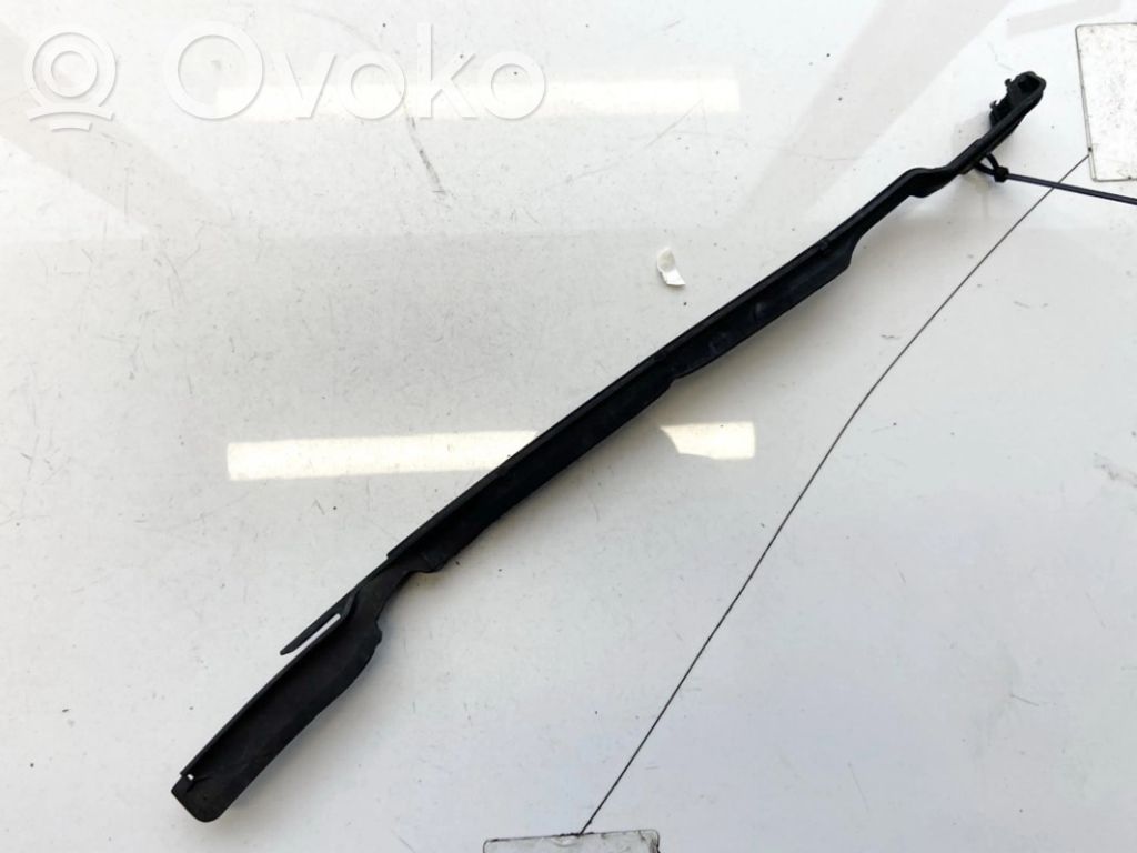 Muu ulkopuolen osa   8V0121332,8V0121332
