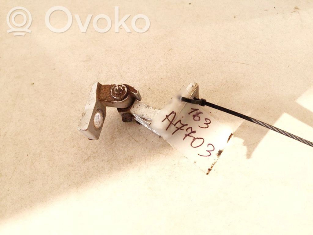 Front door upper hinge