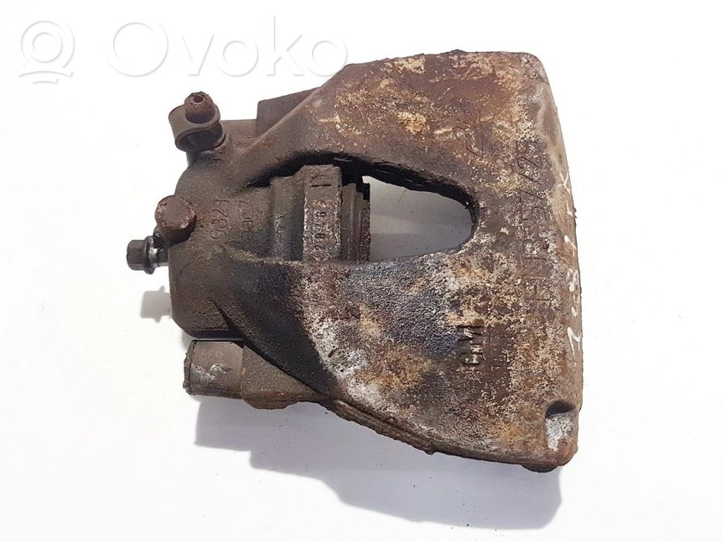 Opel Zafira B Zacisk hamulcowy przedni 