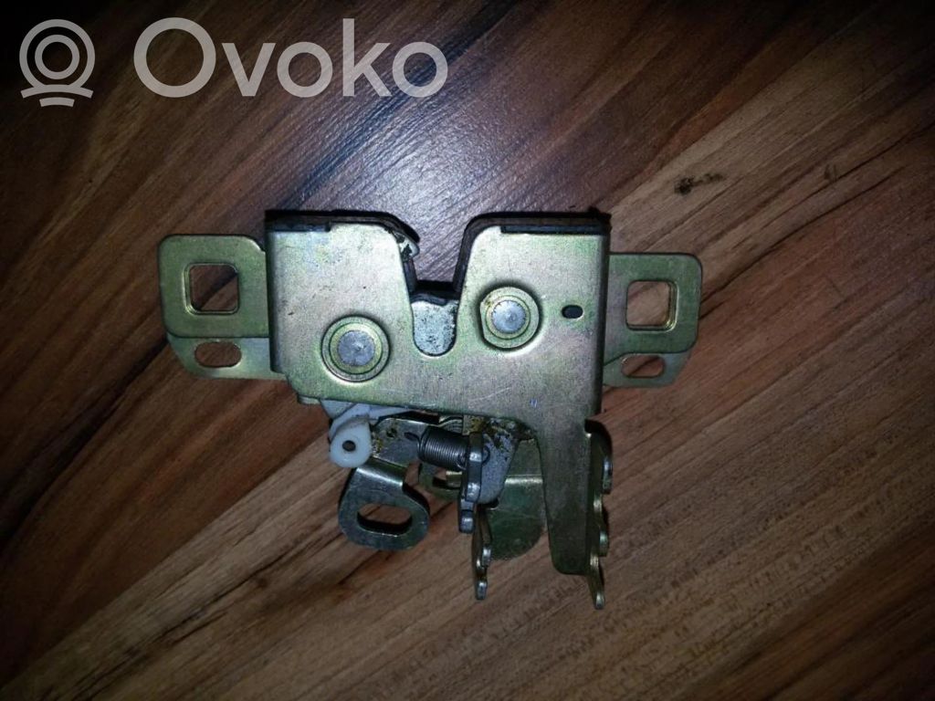 Ford Mondeo MK I Încuietoare portbagaj 