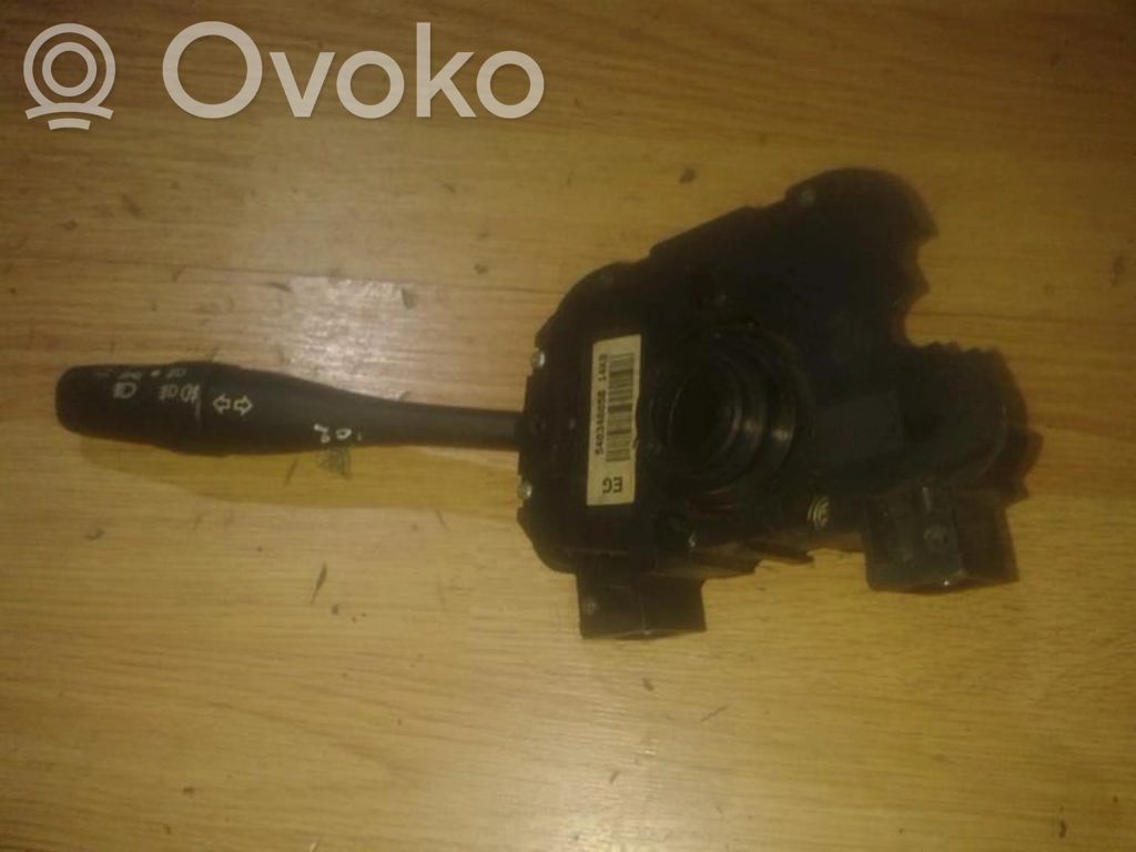 Nissan Primera Manetka / Przełącznik kierunkowskazów 