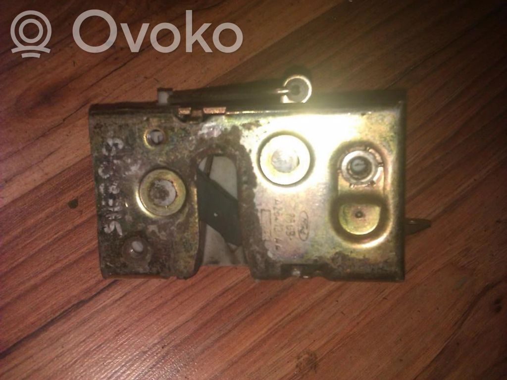 Ford Sierra Takaoven lukko 