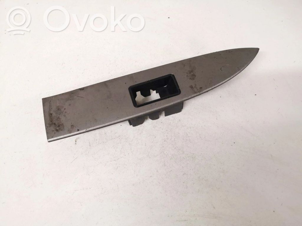 Toyota Avensis T270 Rivestimento pulsantiera finestrino della portiera anteriore