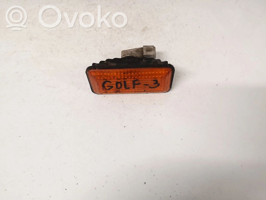 Volkswagen Golf III Kierunkowskaz błotnika przedniego 