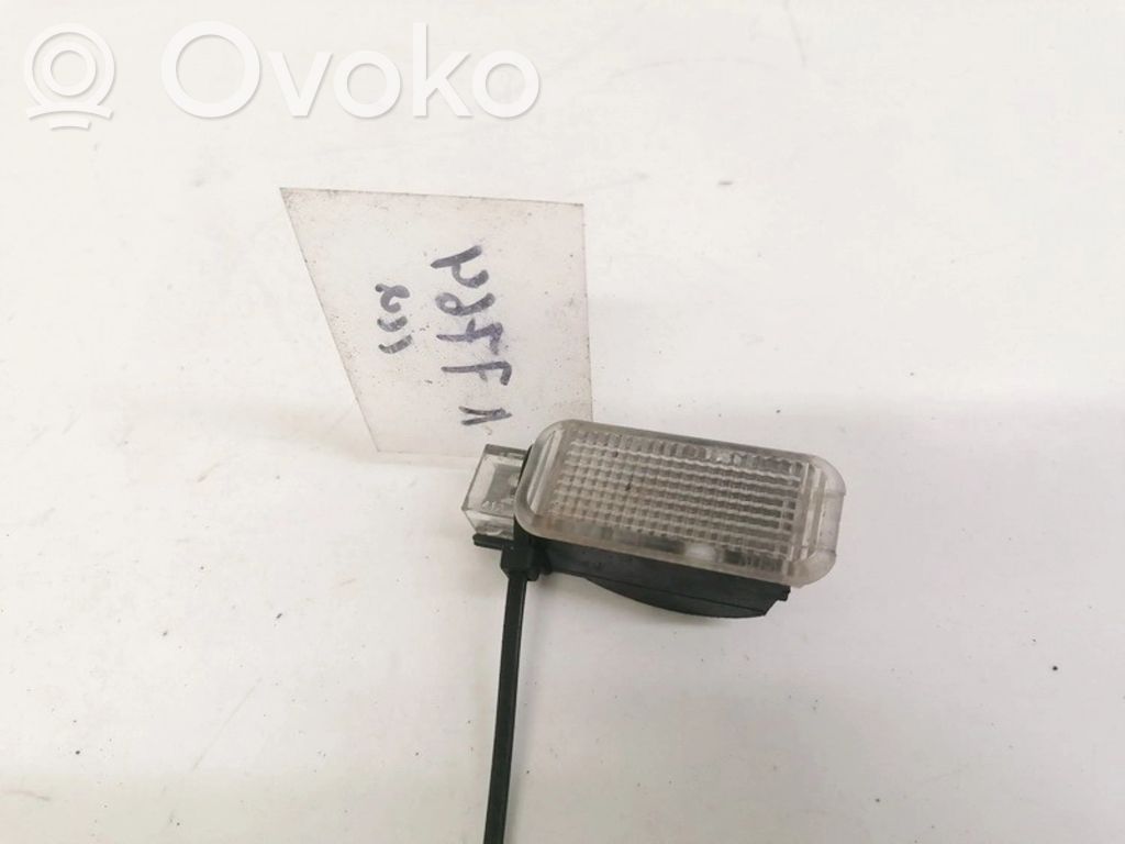 Skoda Superb B5 (3U) Etuoven verhoilu 