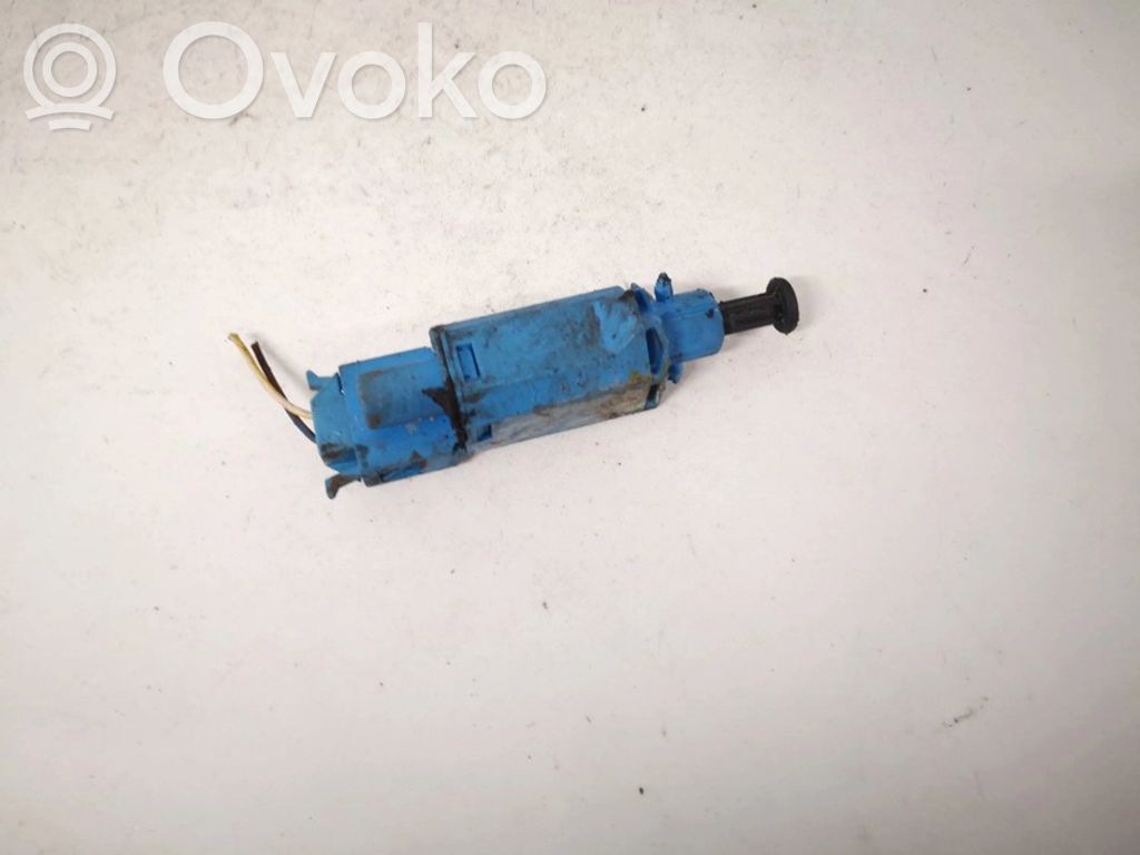 Volkswagen PASSAT B4 Interruttore del pedale del freno