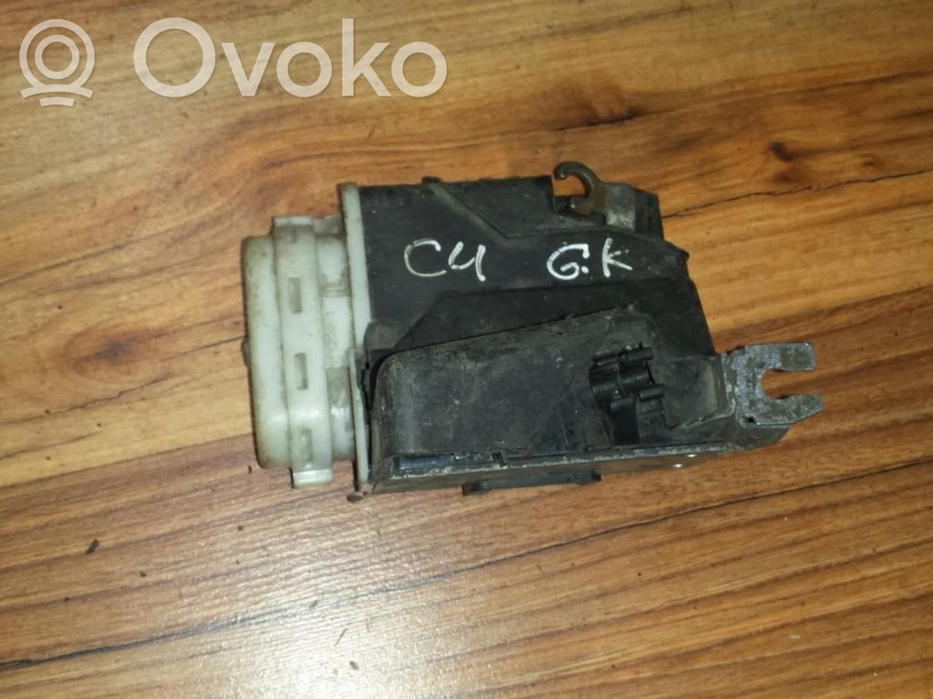 Audi 100 S4 C4 Zamek drzwi tylnych 