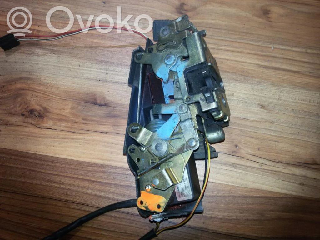 Volvo 850 Cerradura de puerta trasera