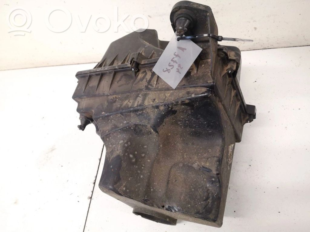 Air filter box