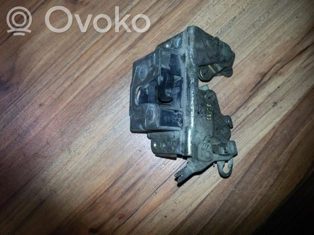 Opel Kadett E Takaoven lukko 