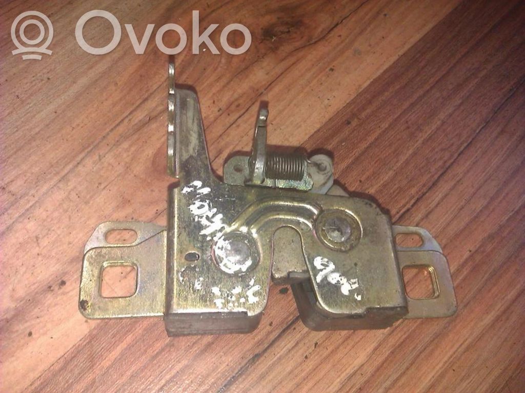 Ford Mondeo MK II Tailgate/trunk/boot lock/catch/latch 