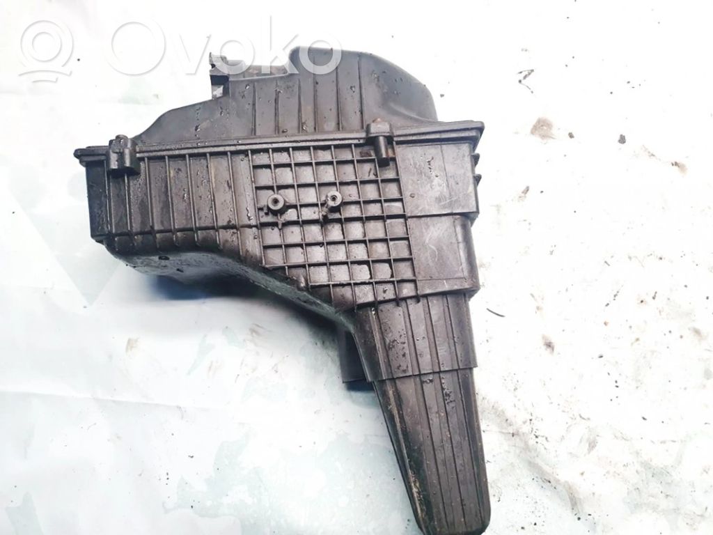 Peugeot 807 Air filter box 