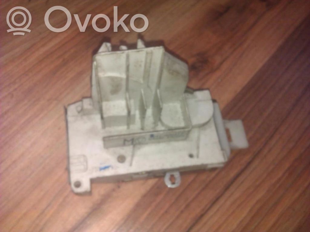Ford Focus Încuietoare ușă față 
