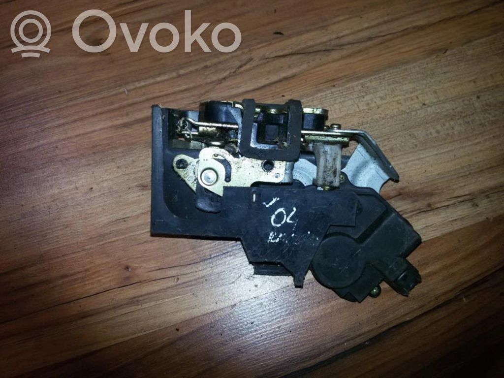 KIA Rio Takaoven lukko 