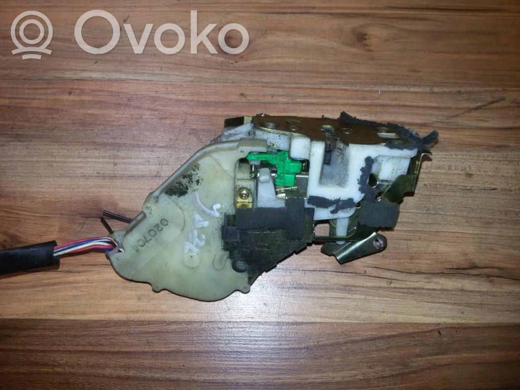 Honda Jazz Zamek drzwi tylnych 