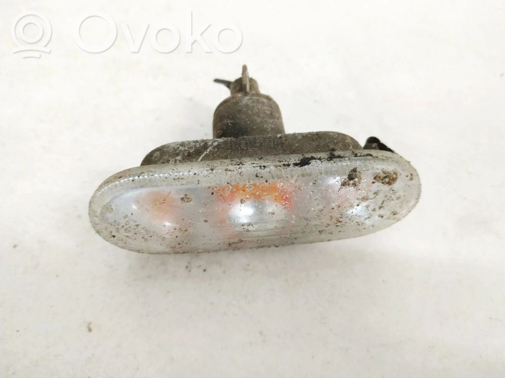 Volkswagen Golf IV Seitenblinker 