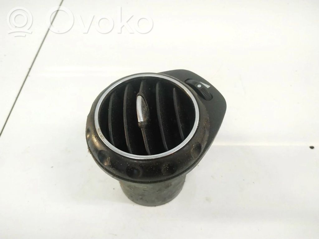 Alfa Romeo GT Grilă ventilație centrală 