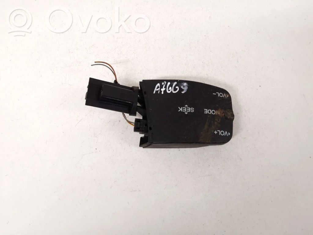 Comutator/buton multifuncțional   3M5T14K147AD,3M5T14K147AD,3M5T14K147AD,3M5T14K147AD
