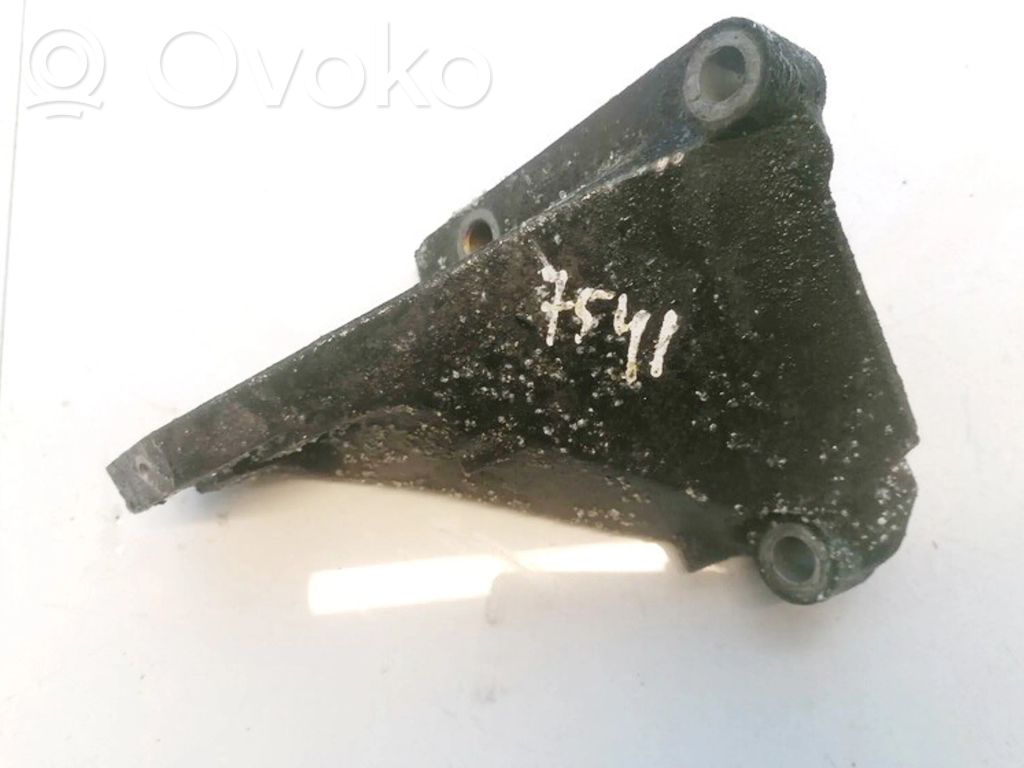 Engine mounting bracket   9209959,9209959