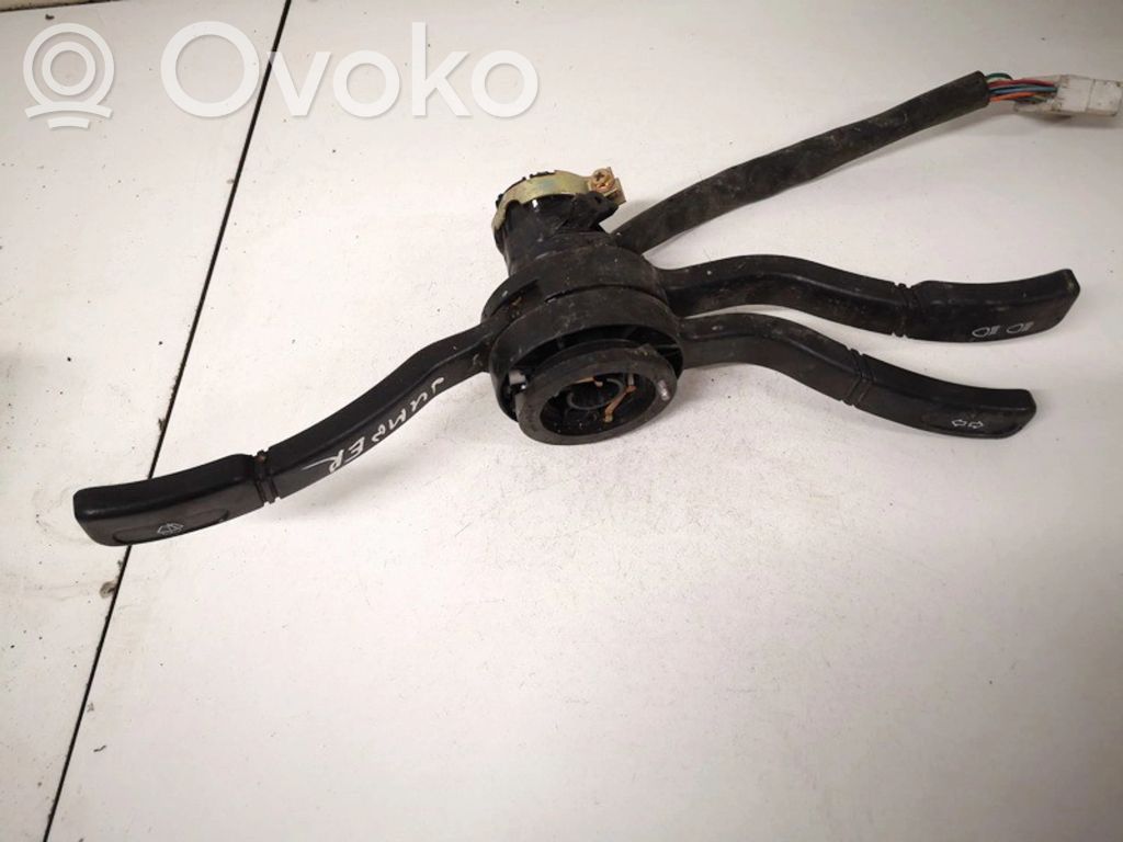 Fiat Uno Commodo, commande essuie-glace/phare 