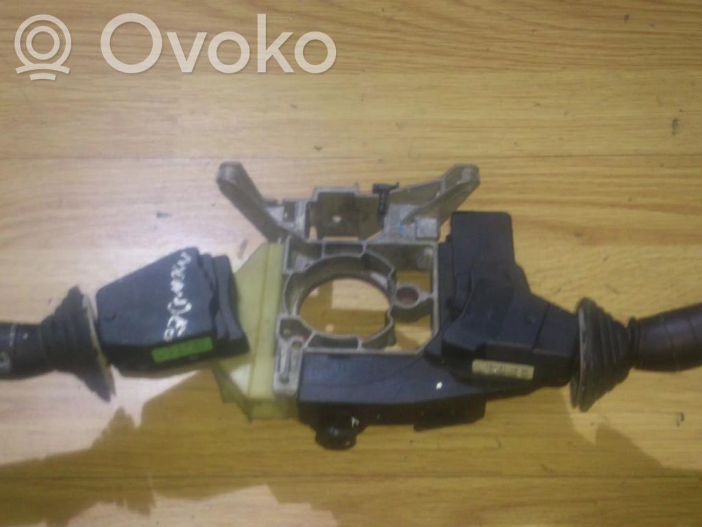 Ford Mondeo MK I Commodo, commande essuie-glace/phare 