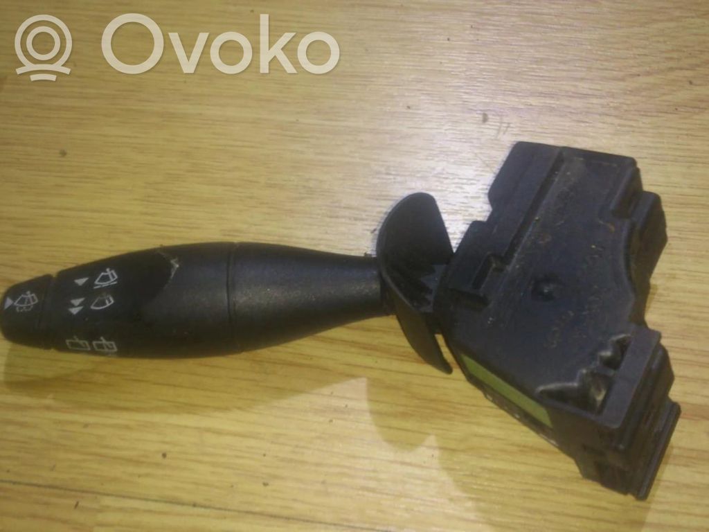 Ford Focus Pyyhkijän vipu 