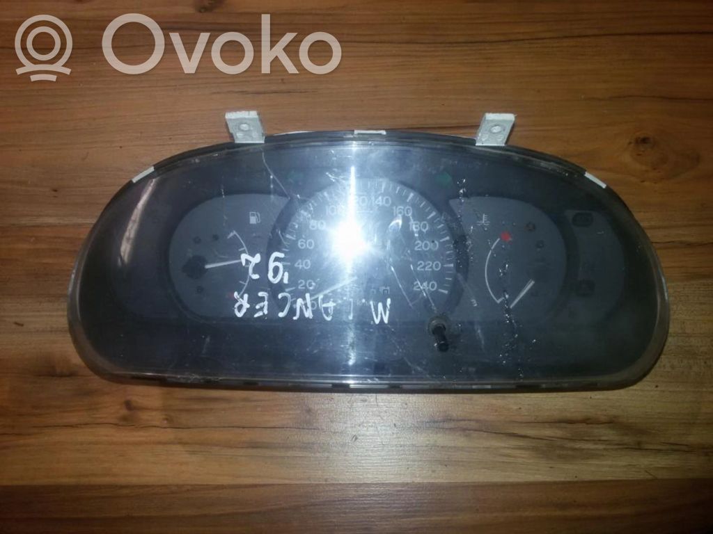 Mitsubishi Colt Licznik / Prędkościomierz 