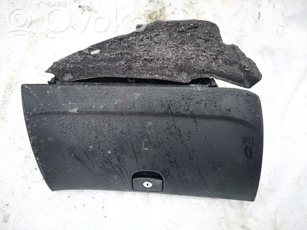 Peugeot 407 Handschuhfach 