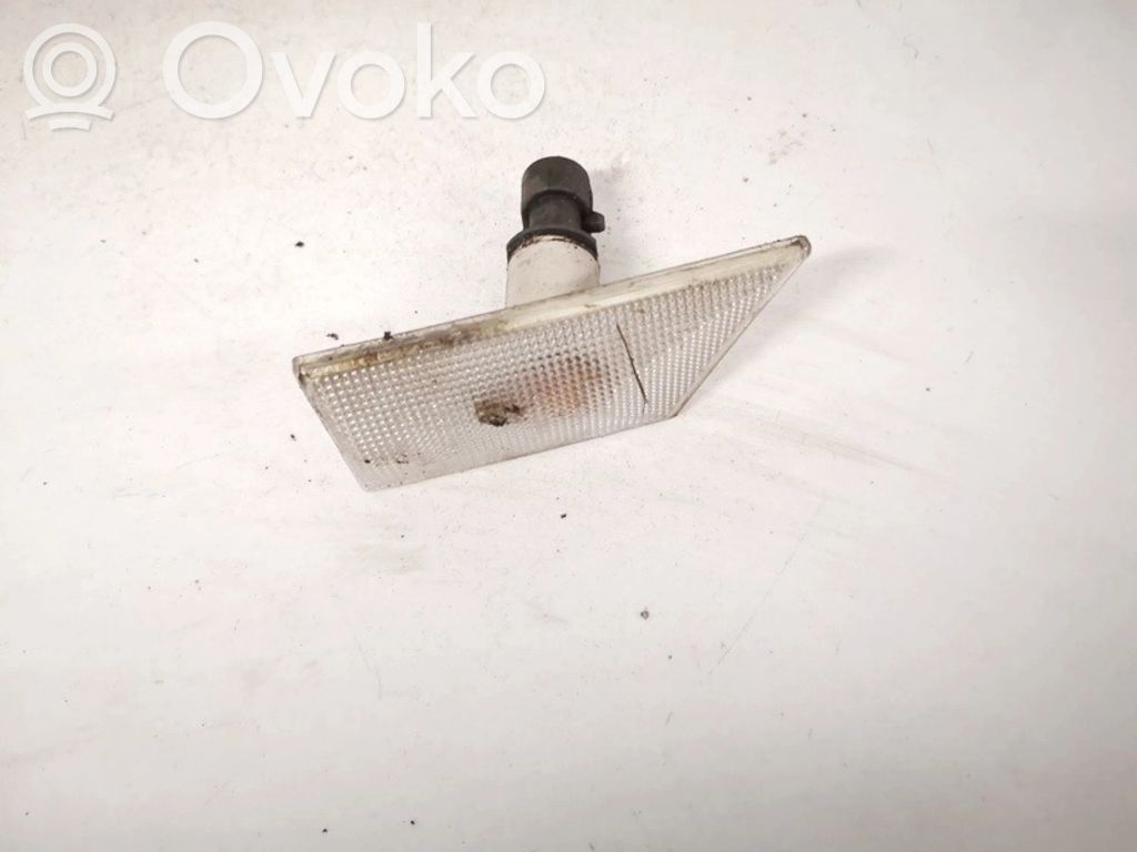 Opel Signum Feu clignotant répétiteur d'aile avant 