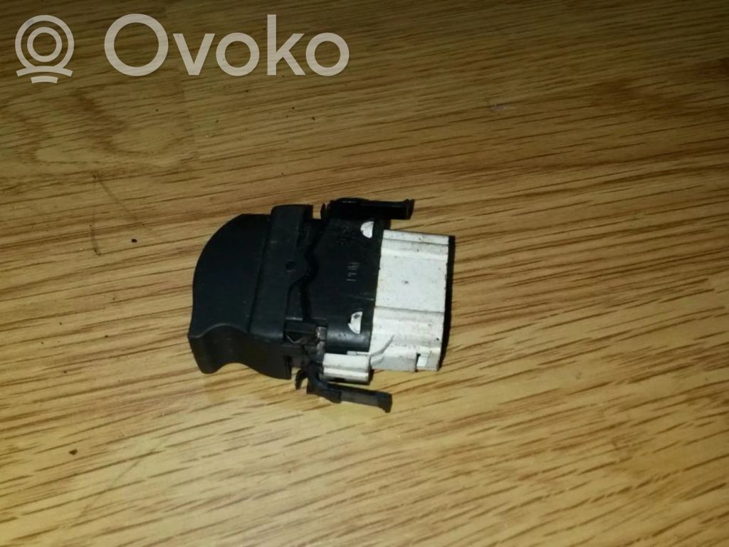 Interruptor del elevalunas eléctrico