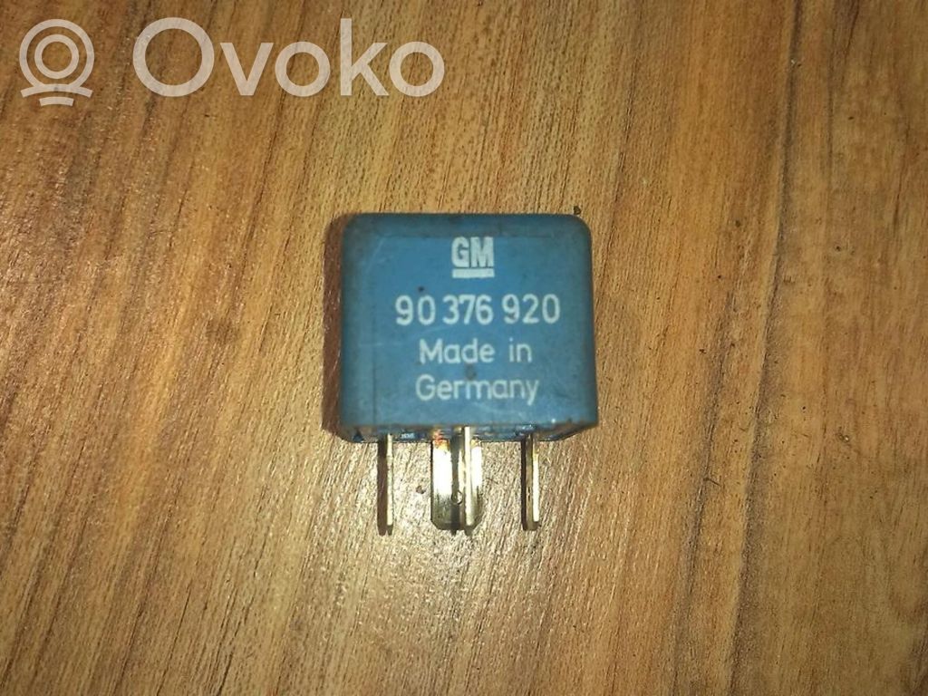 Opel Calibra Alte relee 