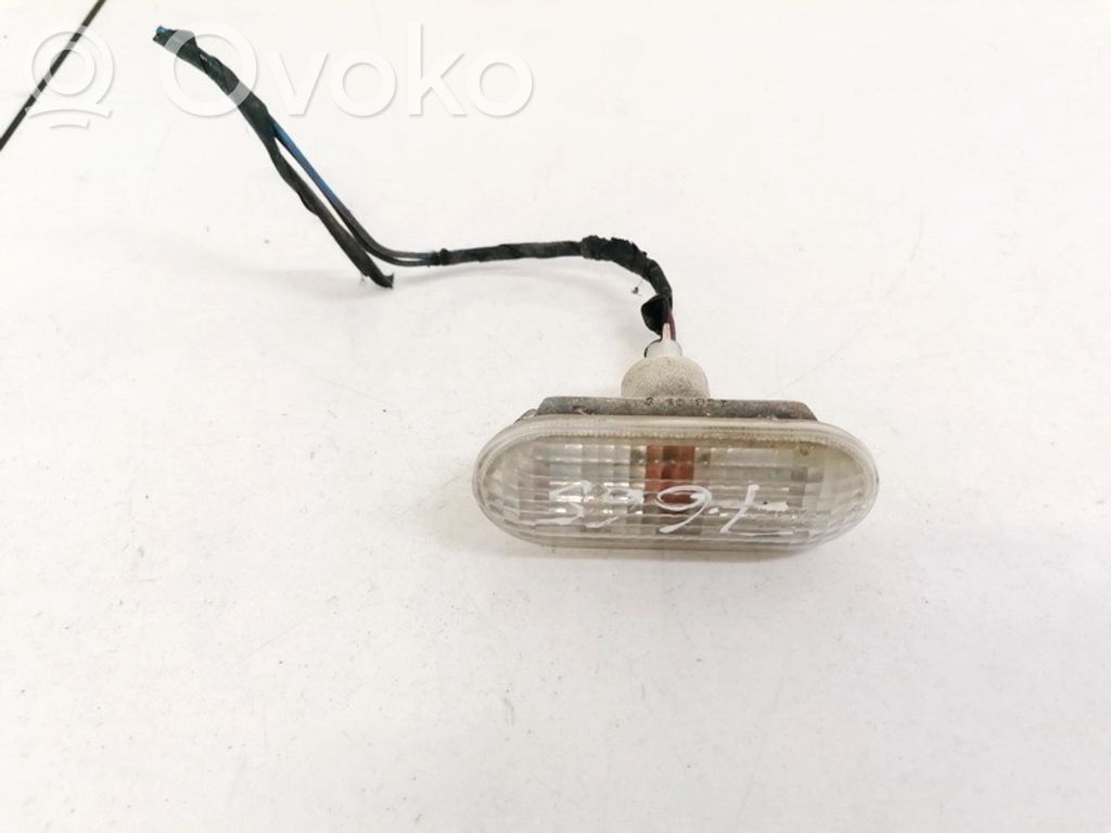 Ford Focus Semnalizator bară față 