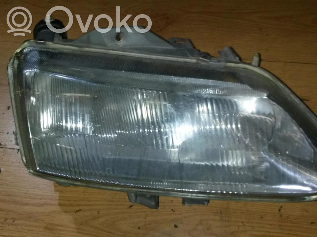 Renault Laguna I Phare frontale 
