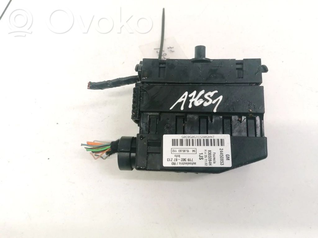 Opel Vectra C Juego de caja de fusibles 