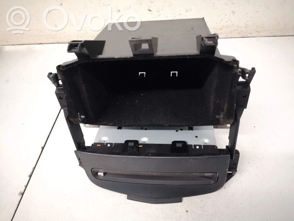 Toyota Avensis T250 Unità di navigazione lettore CD/DVD 